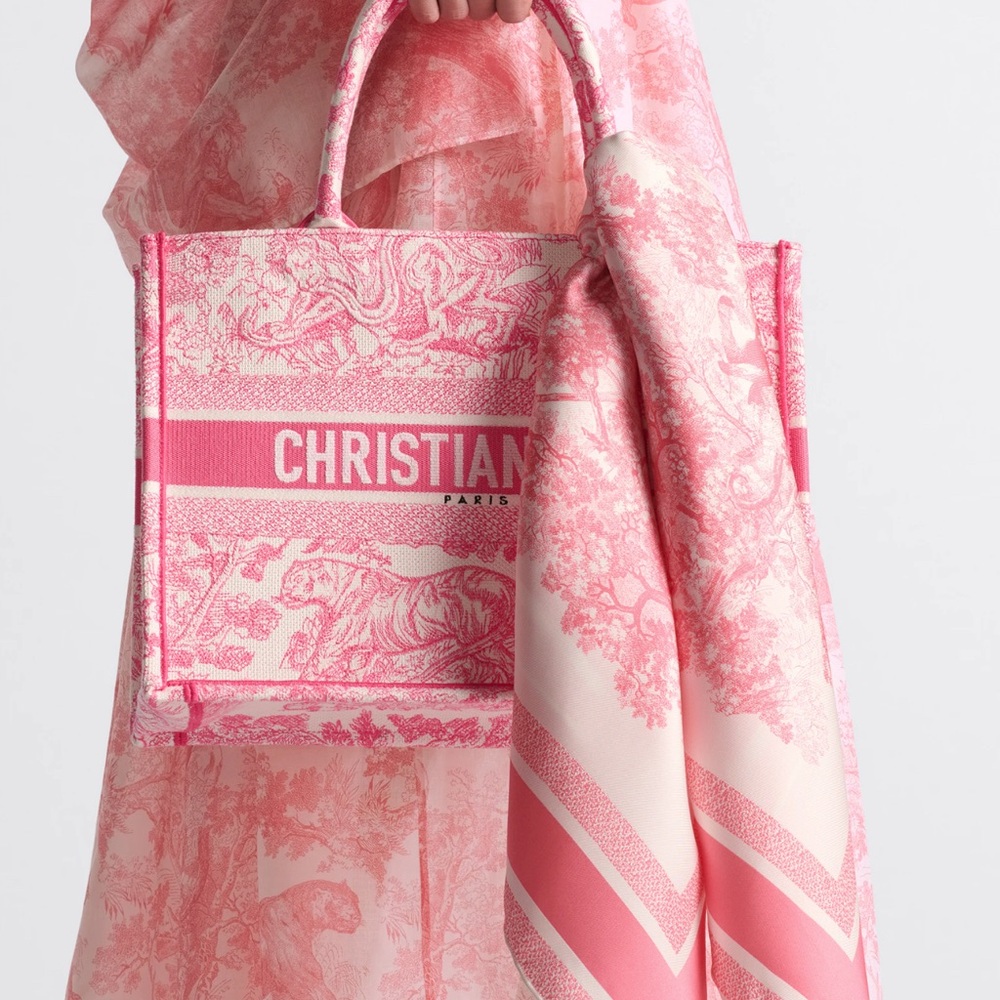Christian Dior Medium Dioriviera Book Tote Resort Capsule 2022
